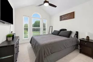 805 Kathryn Dr, Lewisville, TX 75067 - Photo 11
