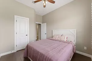 131 Castlegate Ln, Houston, TX 77065 - Photo 9