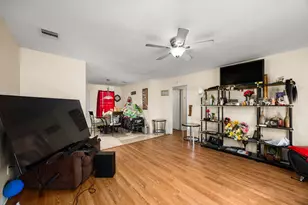 1610 St Barbe St, Hempstead, TX 77445 - Photo 5