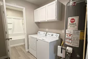 2010 King St, Houston, TX 77026 - Photo 13