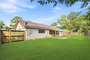 16338 Autumn Wind Dr, Houston, TX 77090 - Photo 37