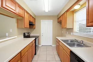 16338 Autumn Wind Dr, Houston, TX 77090 - Photo 19