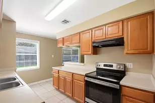 16338 Autumn Wind Dr, Houston, TX 77090 - Photo 17