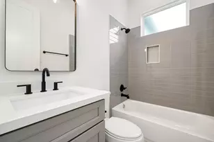 747 Dumble St, Houston, TX 77023 - Photo 13