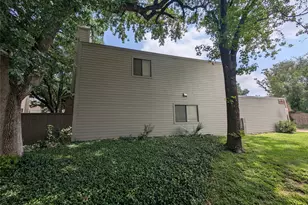 1653 Prairie Mark Ln, Houston, TX 77077 - Photo 23