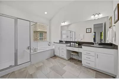 15619 Tindary Meadow Court, Houston, TX 77044 - Photo 23