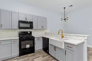 1010 Junell St, Houston, TX 77088 - Photo 11