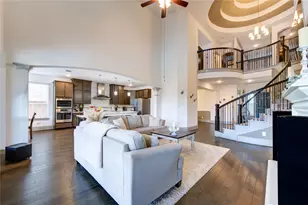 51 Springtime Creek Dr, The Woodlands, TX 77354 - Photo 9