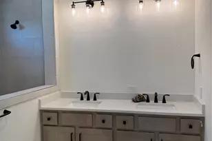 16041 Hayes Pk Dr, Houston, TX 77079 - Photo 9