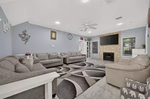 11930 Matagorda Ln, Sugar Land, TX 77498 - Photo 23