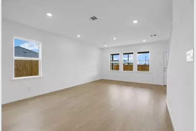 18314 Maroon Harbor Way, Crosby, TX 77532 - Photo 5