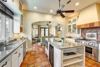 16 Lana Lane #B, Houston, TX 77027 - Photo 9