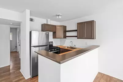 1408 Hughes Street #15, Houston, TX 77023 - Photo 17
