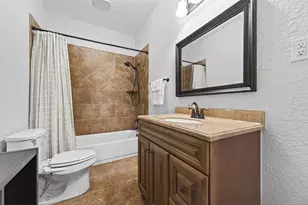 214 Texas St, Tomball, TX 77375 - Photo 31