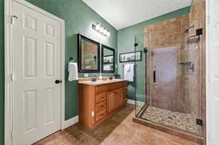 214 Texas St, Tomball, TX 77375 - Photo 27