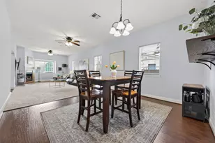 214 Texas St, Tomball, TX 77375 - Photo 7