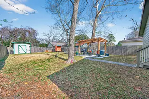 214 Texas St, Tomball, TX 77375 - Photo 15