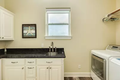 13631 Windlass Circle, Galveston, TX 77554 - Photo 19
