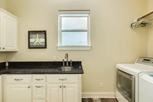 13631 Windlass Cir, Galveston, TX 77554 - Photo 19