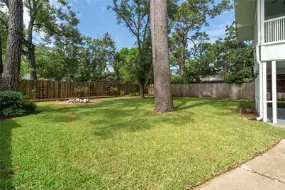 215 Whispering Oaks Drive, Taylor Lake Village, TX 77586 - Photo 33