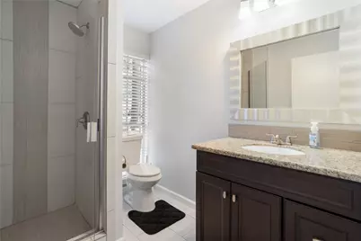 215 Whispering Oaks Drive, Taylor Lake Village, TX 77586 - Photo 13