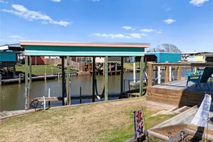 480 County Rd 202, Sargent, TX 77414 - Photo 9