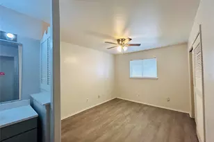 8030 Sands Point Dr, Houston, TX 77036 - Photo 5