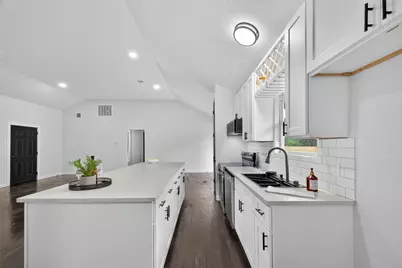 209 Leago Street, Houston, TX 77022 - Photo 13