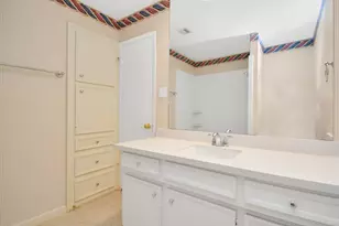 2818 Colonial Dr, Sugar Land, TX 77479 - Photo 23