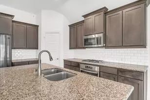 21714 Rose Maris Ln, Tomball, TX 77377 - Photo 9