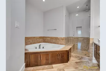 6108 Potomac Enclave Drive, Houston, TX 77057 - Photo 17