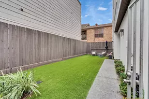 6108 Potomac Enclave Dr, Houston, TX 77057 - Photo 1