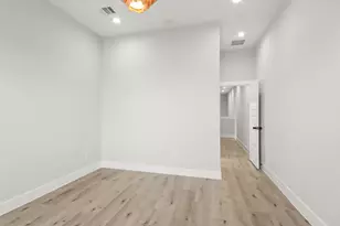 2105 Sam Wilson St, Houston, TX 77020 - Photo 19