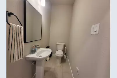 6615 Ezzard Charles Lane, Houston, TX 77091 - Photo 43