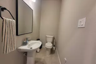 6615 Ezzard Charles Ln, Houston, TX 77091 - Photo 43