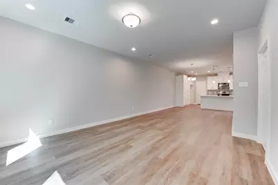 6615 Ezzard Charles Lane, Houston, TX 77091 - Photo 21