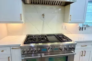 10206 Burgoyne Rd, Houston, TX 77042 - Photo 27