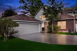 35 S Avonlea Cir, The Woodlands, TX 77382 - Photo 1