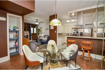 10811 Richmond Avenue #38, Houston, TX 77042 - Photo 9