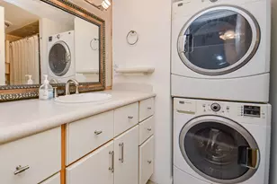 10811 Richmond Ave, Houston, TX 77042 - Photo 15