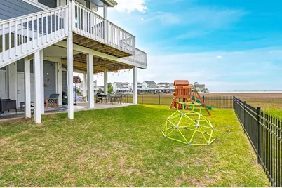 944 Tiki Drive, Tiki Island, TX 77554 - Photo 29