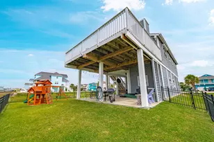 944 Tiki Dr, Tiki Island, TX 77554 - Photo 35