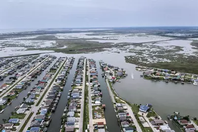 137 Tarpon Street, Bayou Vista, TX 77563 - Photo 43