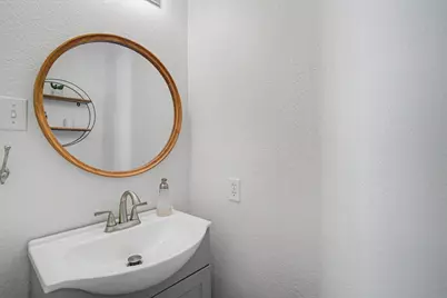 137 Tarpon Street, Bayou Vista, TX 77563 - Photo 23