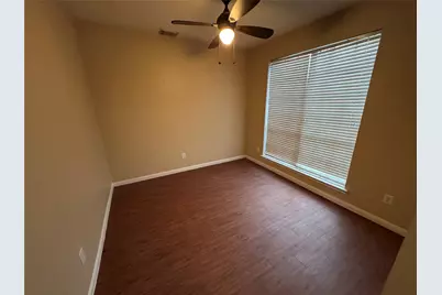 4018 Longway Estates Court, Fresno, TX 77545 - Photo 5