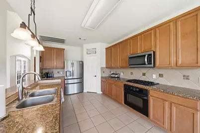 12707 Rocky Briar Lane, Tomball, TX 77377 - Photo 17