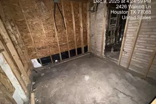 2426 Walcott Ln, Houston, TX 77088 - Photo 9