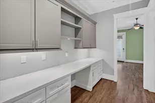 835 E 27th St, Houston, TX 77009 - Photo 29