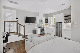 835 E 27th St, Houston, TX 77009 - Photo 37