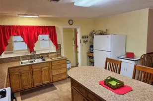 4501 Lawndale Ave, Groves, TX 77619 - Photo 13